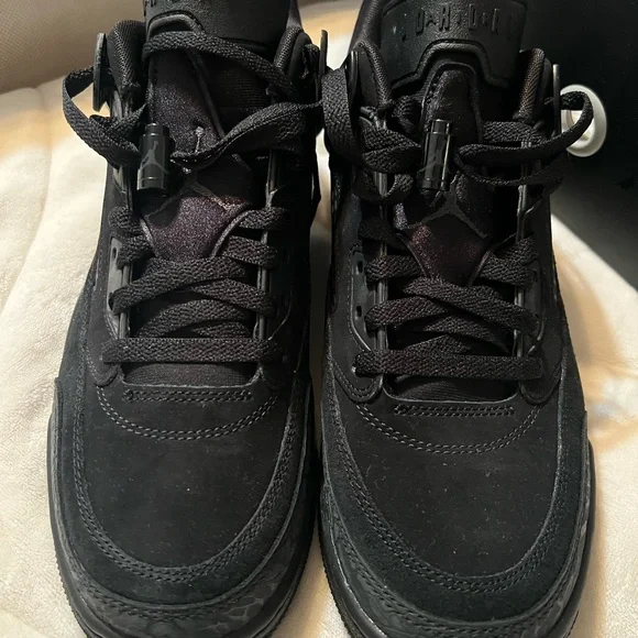 Jordan spizike black new 10.5